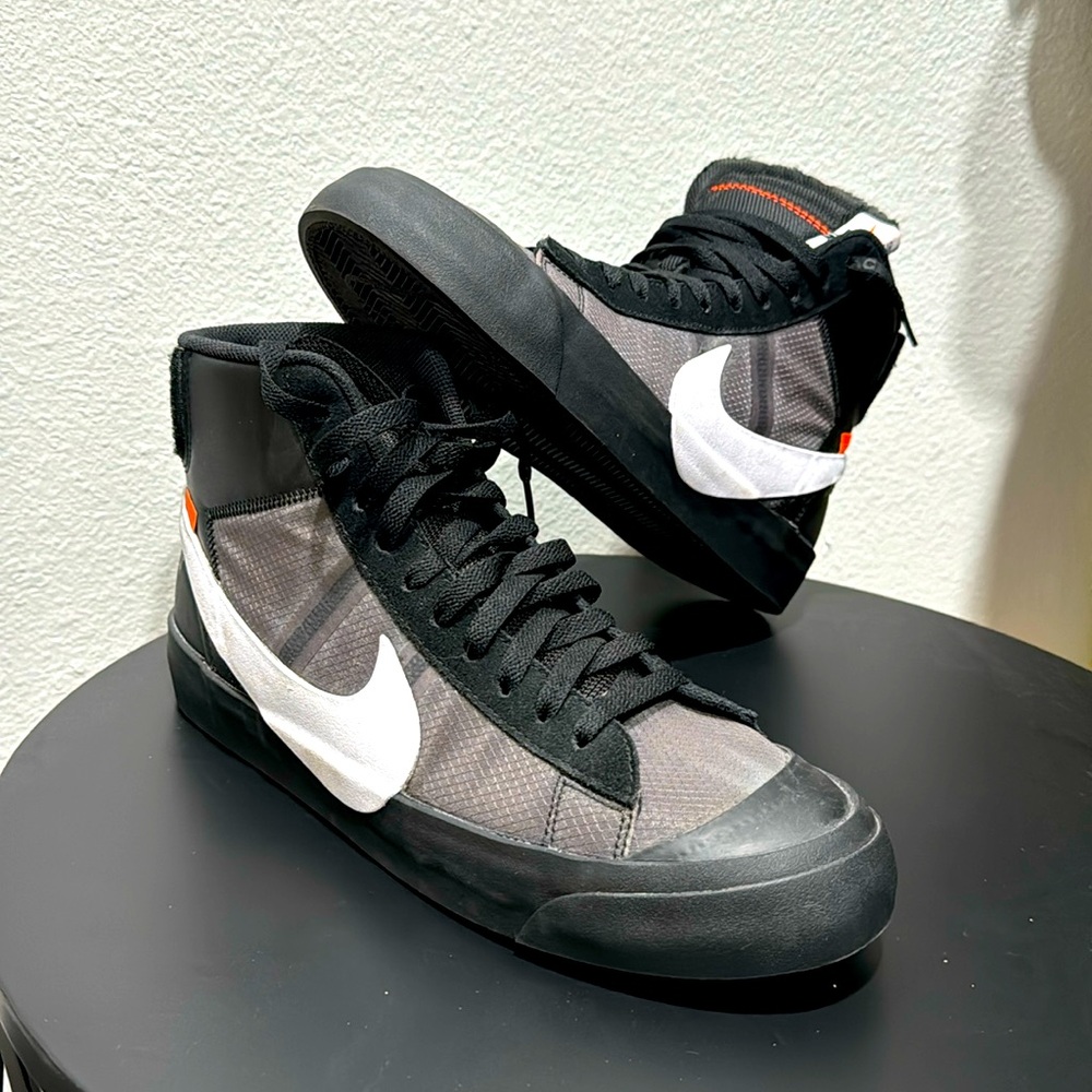 Nike OFF WHITE high tops 10.5